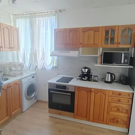 Apartman Red - In - And Forest *